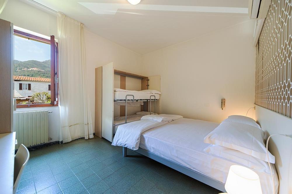 Hotel Casa Lupi มาร์ชานา มารีนา ภายนอก รูปภาพ